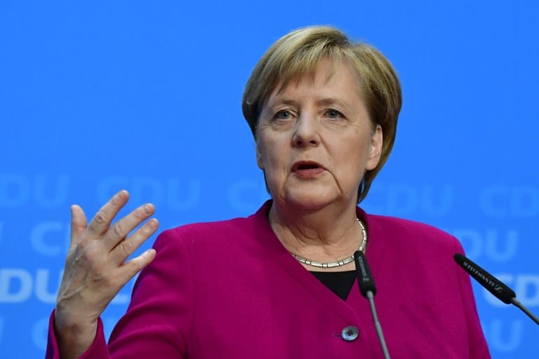 La política germana realizó el anunció dentro de las oficinas principales de su partido en una conferencia de prensa.